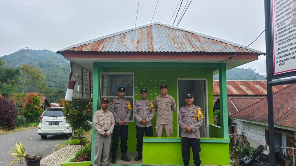 Berikut ini adalah foto Pos Kamling desa Burni Bius Baru.