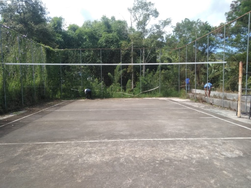 Berikut ini adalah Lapangan Voli di Desa Burni Bius Baru.