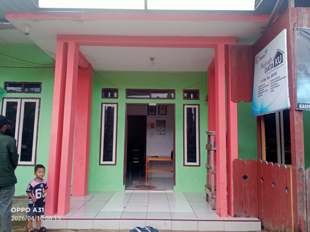 Berikut ini adalah foto kantor desa Burni Bius Baru.